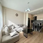 Jo-al Apartment's 2